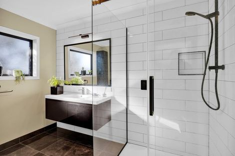 Photo of property in 12 Nikau Place, Hawera, 4610