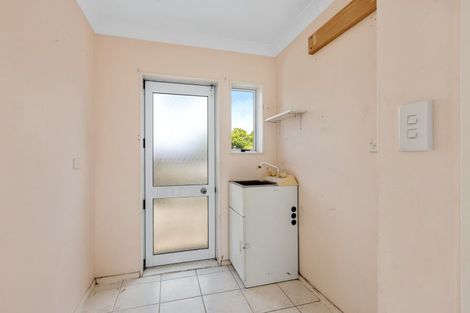 Photo of property in 75 Kath Hopper Drive, Orewa, 0931