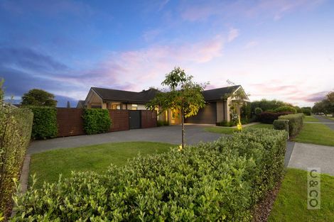 Photo of property in 3 Pohutukawa Parade, Riverhead, 0820