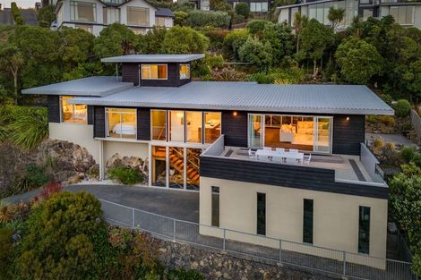 Photo of property in 25 Challenger Lane, Redcliffs, Christchurch, 8081