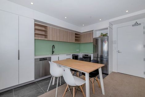 Photo of property in 1 Buscomb Avenue, Henderson, Auckland, 0610