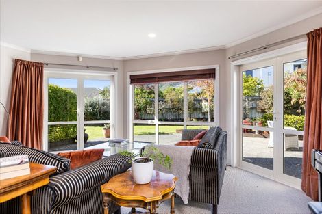 Photo of property in 10 Glentui Place, Waikawa, Picton, 7220