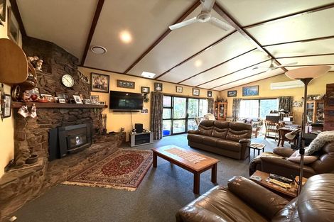 Photo of property in 15 Burdon Road, Woodbury, Geraldine, 7991