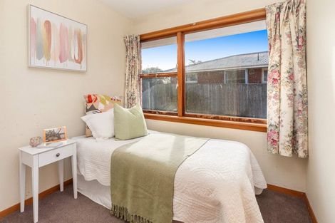 Photo of property in 120 Grimseys Road, Redwood, Christchurch, 8051