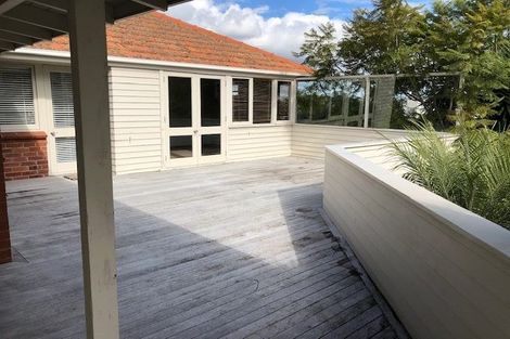 Photo of property in 5 Ringwood Street, Torbay, Auckland, 0630