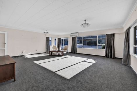 Photo of property in 25 Victoria Street, Hawera, 4610