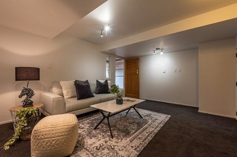 Photo of property in 116 Nevay Road, Karaka Bays, Wellington, 6022