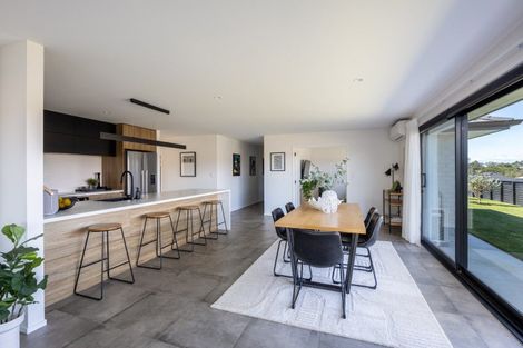 Photo of property in 10 Pa Tuna Lane, Hurdon, New Plymouth, 4310