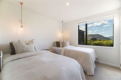 Photo of property in 3 Caithness Court, Jacks Point, Queenstown, 9371
