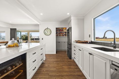 Photo of property in 25 Unahi Lane, Haumoana, 4180