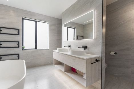 Photo of property in 5 Rossbern Lane, Clevedon, Papakura, 2585