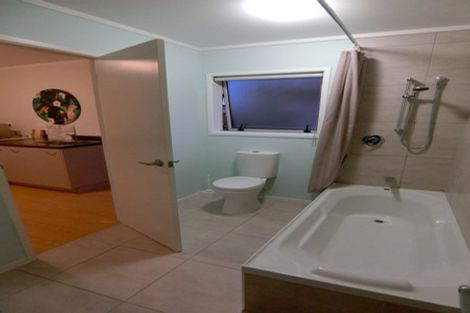 Photo of property in 1409 Whangaparaoa Road, Army Bay, Whangaparaoa, 0930