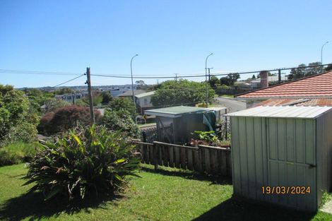 Photo of property in 77 Mcleod Road, Te Atatu South, Auckland, 0610