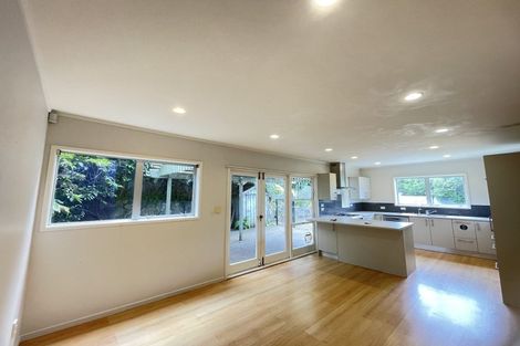 Photo of property in 1 Anakiwa Place, Milford, Auckland, 0620