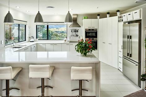 Photo of property in 19 Samwell Drive, Whitby, Porirua, 5024