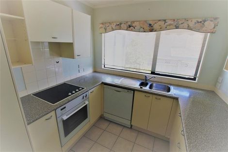 Photo of property in 12 Beatrice Avenue, Hillcrest, Auckland, 0627