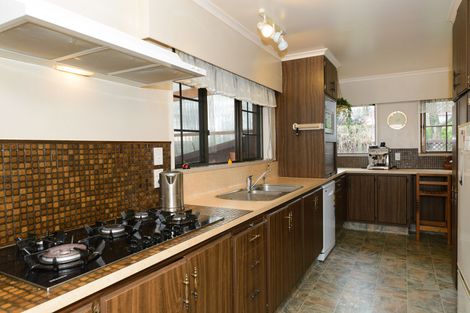 Photo of property in 14 Peter Hall Drive, Kelvin Grove, Palmerston North, 4414
