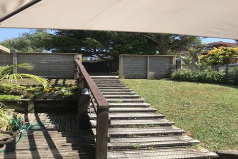 Photo of property in 86 Waimumu Road, Massey, Auckland, 0614