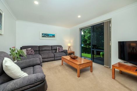 Photo of property in 2 Crackerjack Crescent, Kerikeri, 0293