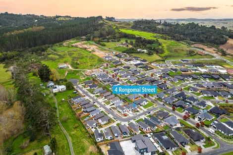 Photo of property in 4 Rongomai Street, Helensville, 0800