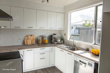 Photo of property in 176 Glover Road, Hawera, 4610