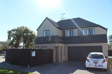 Photo of property in 74 Mandeville Street, Riccarton, Christchurch, 8011