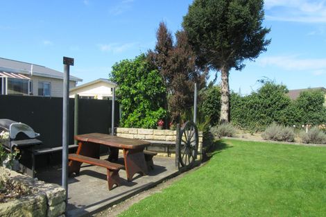 Photo of property in 201 Queen Street, Waimate, 7924