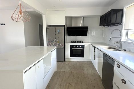 Photo of property in 1/92 Union Road, Howick, Auckland, 2014