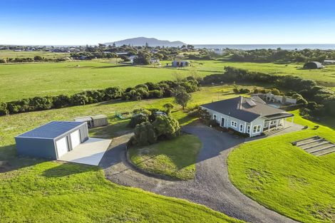 Photo of property in 47 Sandown Road, Te Horo Beach, Otaki, 5581