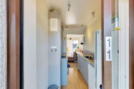 Photo of property in 40 Maunganui Road, Mount Maunganui, 3116