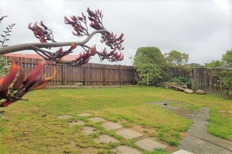 Photo of property in 9 Bellona Place, Cannons Creek, Porirua, 5024