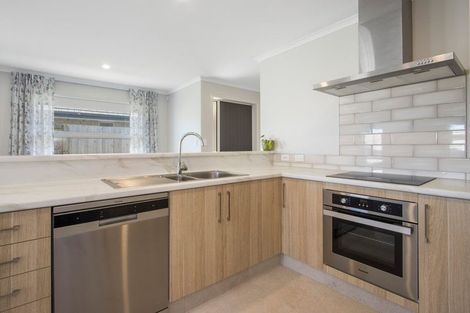 Photo of property in 13 Eastbank Drive, Katikati, 3129