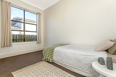Photo of property in 2 Cobden Street, Gisborne, 4010