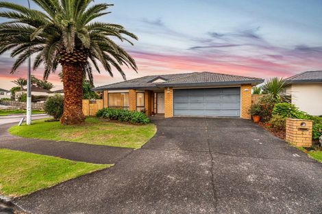 Photo of property in 2 Gunner Drive, Te Atatu Peninsula, Auckland, 0610