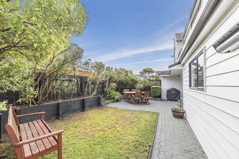 Photo of property in 5 Shastri Terrace, Khandallah, Wellington, 6035