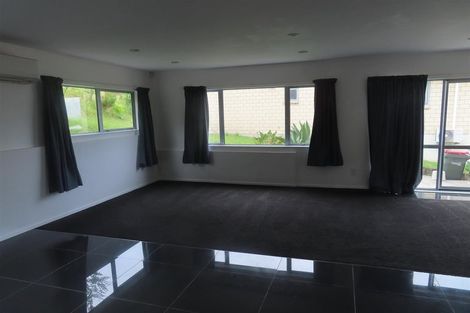 Photo of property in 44c Mountain Road, Mangere Bridge, Auckland, 2022