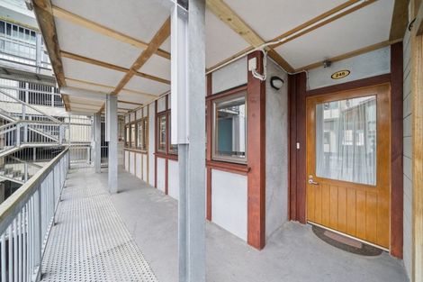 Photo of property in 245/21 Left Bank, Te Aro, Wellington, 6011