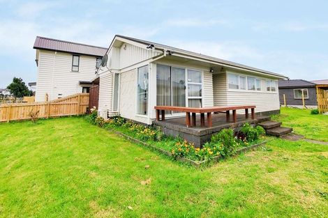 Photo of property in 70 Raglan Street, Mangere East, Auckland, 2024
