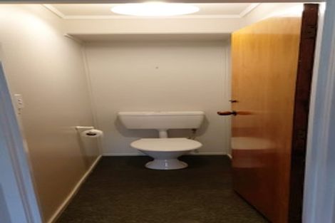 Photo of property in 24 Shearwater Street, One Tree Point, 0118