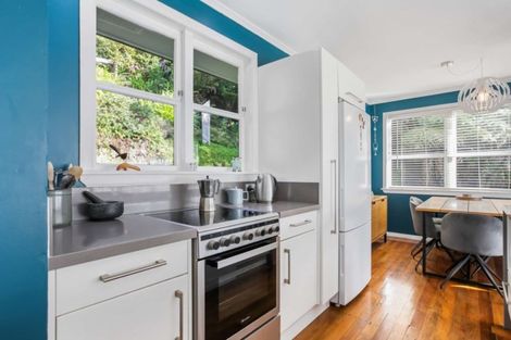 Photo of property in 10 Kia Ora Road, Beach Haven, Auckland, 0626