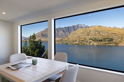 Photo of property in 22 Golden Terrace, Queenstown, 9300