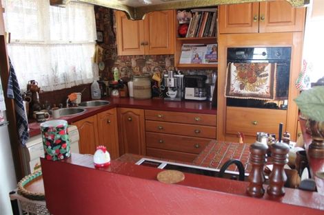 Photo of property in 8 Ogle Crescent, Te Kamo, Whangarei, 0112