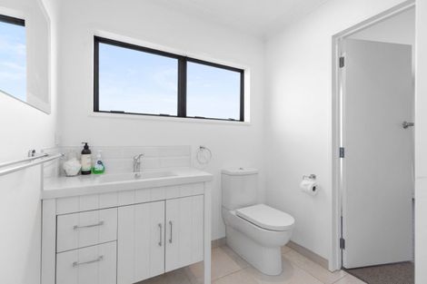 Photo of property in 8 Aylesbury Terrace, Otumoetai, Tauranga, 3110