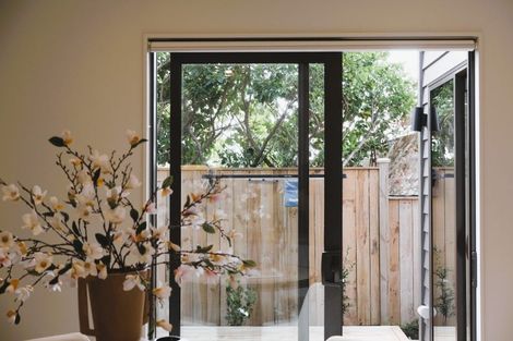 Photo of property in 46d Tiroroa Avenue, Te Atatu South, Auckland, 0610