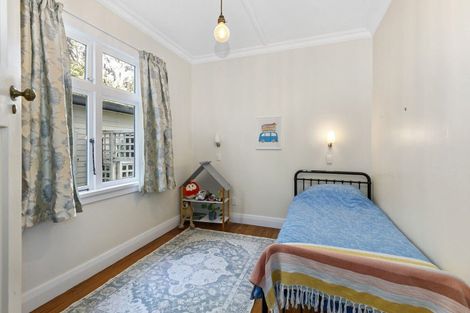 Photo of property in 49 Upper Watt Street, Wadestown, Wellington, 6012