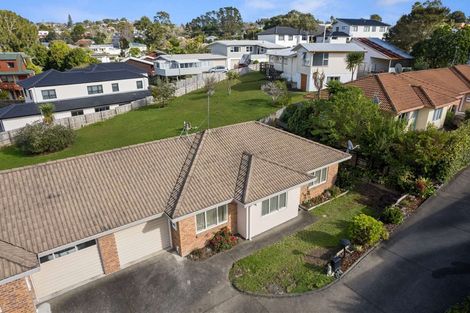 Photo of property in 10/43 Fruitvale Road, New Lynn, Auckland, 0600