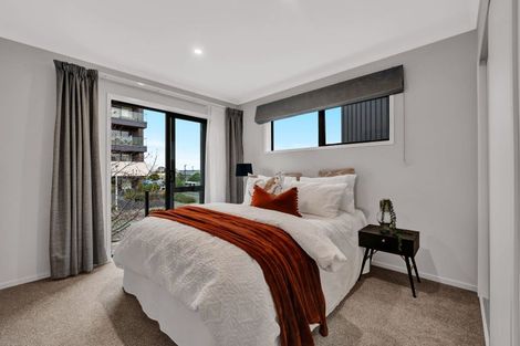 Photo of property in 182 Hobsonville Point Road, Hobsonville, Auckland, 0616