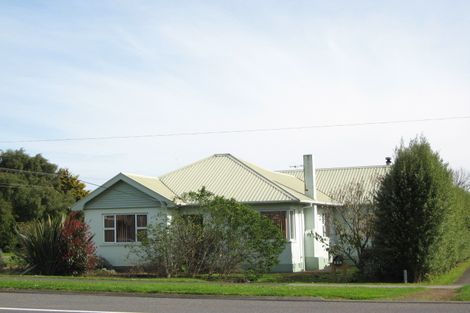 Photo of property in 34 High Street West, Waitara, 4320