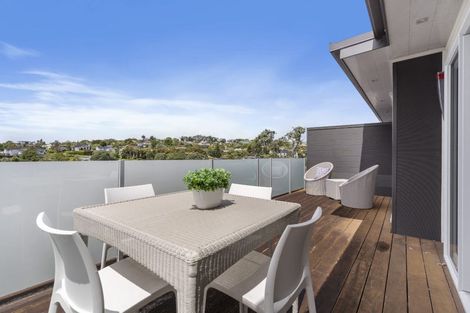 Photo of property in Wilk Heights, 7/8 Wilk Lane, Browns Bay, Auckland, 0630
