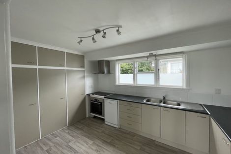 Photo of property in 15 Gray Avenue, Paraparaumu Beach, Paraparaumu, 5032